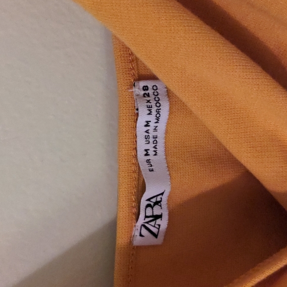 Zara, M, Mustard Yellow, Spaghetti Strap Crop Top - Picture 2 of 6